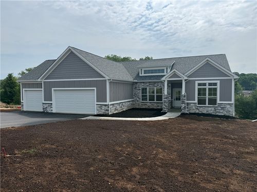 136 Huckleberry Rd, Indiana, PA, 15701-6013 | Card Image