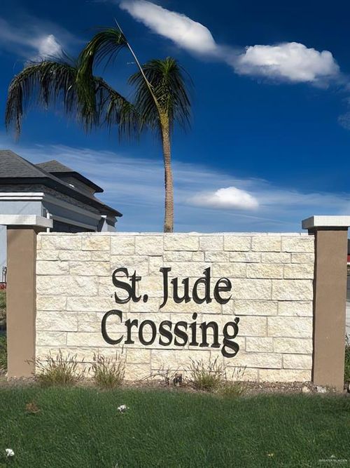 9519 N 71st Ln, Mission, TX, 78573-6109 | Card Image