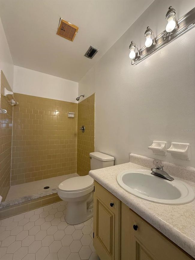 APT-205 - 130 E Johnson Ave, Condo with 2 bedrooms, 2 bathrooms and null parking in LAKE WALES FL | Image 12