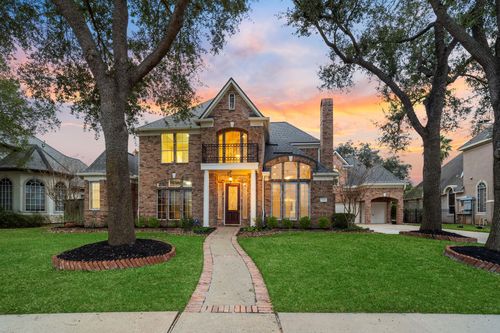 7322 Greatwood Lake Dr, Sugar Land, TX, 77479-6303 | Card Image