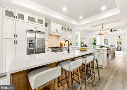 740 Atlantic Ave, Collingswood, NJ, 08108-3141 | Card Image