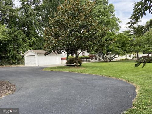15 Bartley Dr, Newark, DE, 19702-2201 | Card Image