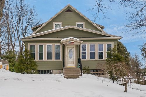 54 Sulyma St, Cumberland, RI, 02864-2327 | Card Image