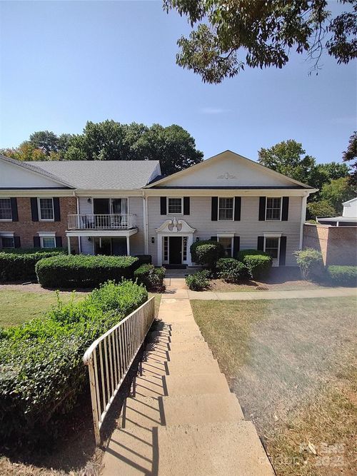 7223 Quail Meadow Ln, Charlotte, NC, 28210-5124 | Card Image