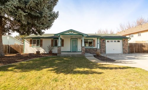 6 Canyon Dr, Middleton, ID, 83644-3033 | Card Image