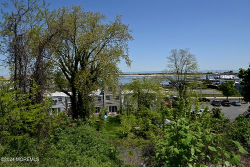 50 Navesink Ave, Highlands, NJ, 07732-1816 | Card Image