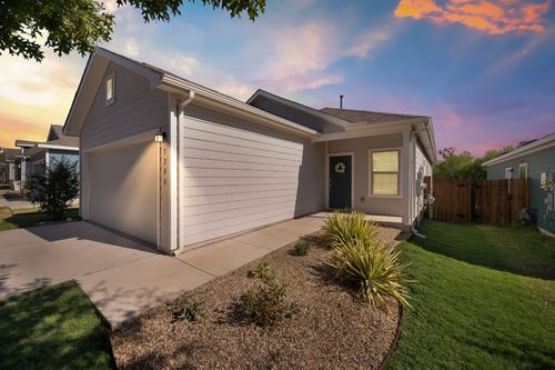 7200 Tonka Ln, Austin, TX, 78744-3347 | Card Image