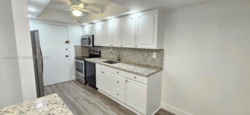 apt-802-18051 Biscayne Blvd, Aventura, FL, 33160-5261 | Card Image