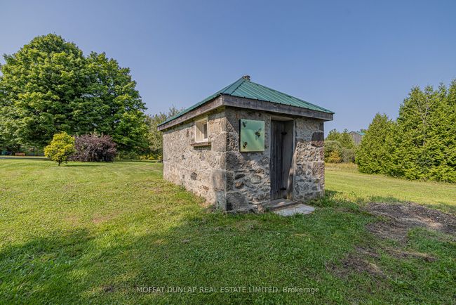 16089 Shaws Creek Rd, House other with 3 bedrooms, 3 bathrooms and 10 parking in Caledon ON | Image 24