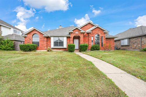 2338 Stillwater Dr, Mesquite, TX, 75181-4766 | Card Image