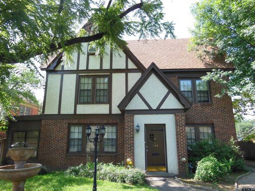 apt-200-208 W Phillips St, Tyler, TX, 75701-1642 | Card Image