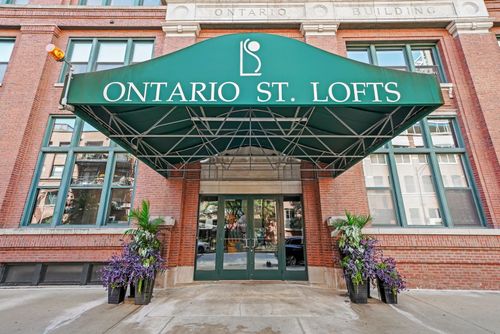 419-411 W Ontario St, Chicago, IL, 60654-6944 | Card Image