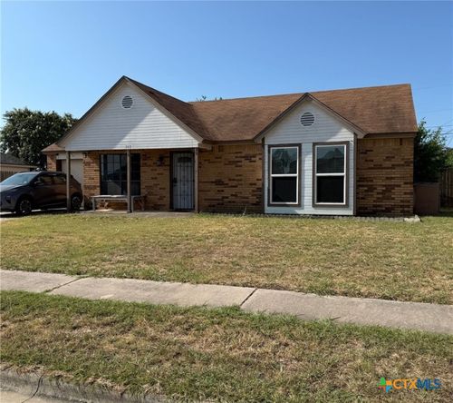 303 Halter Dr, Copperas Cove, TX, 76522-1040 | Card Image