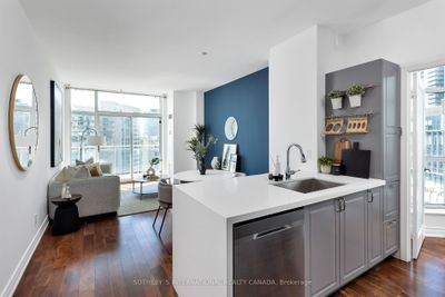 PH15 - 600 Queens Quay W, Condo with 1 bedrooms, 1 bathrooms and 1 parking in Toronto ON | Image 3