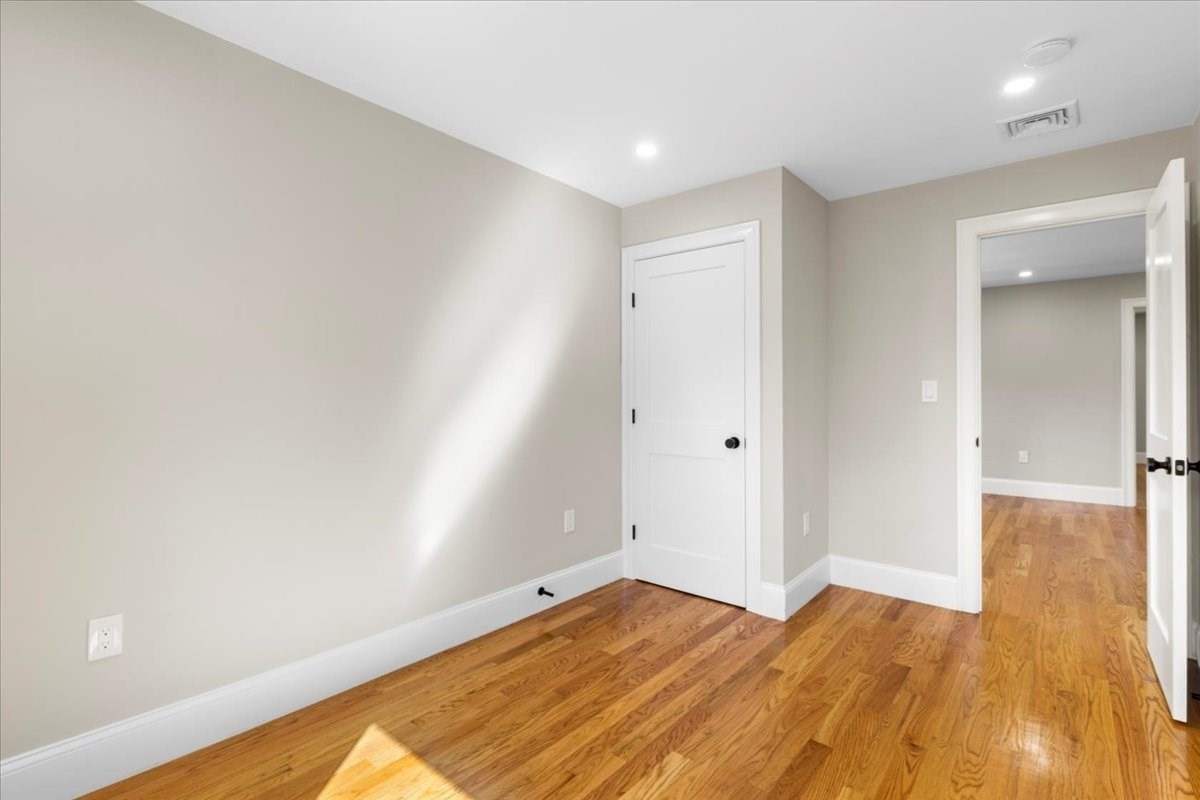 Residential Lease in Boston 5