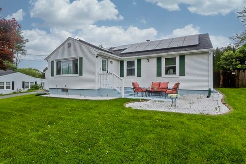 83 Chalmers St, Springfield, MA, 01118-1614 | Card Image