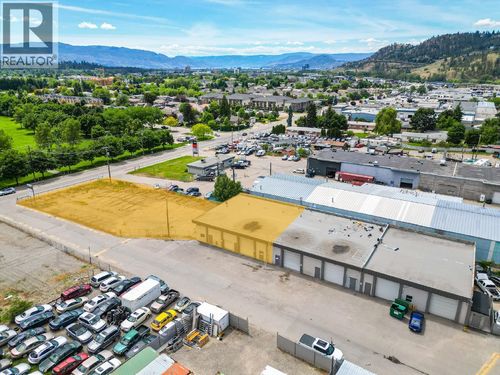 1-and-2-880 Leathead Rd, Kelowna, BC, V1X2J8 | Card Image