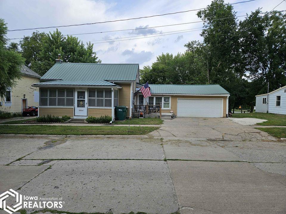 Hempstead Ave, Fairfield, IA 52556