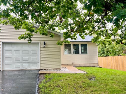 821 Belle Plaine Ave, Gurnee, IL, 60031-3702 | Card Image