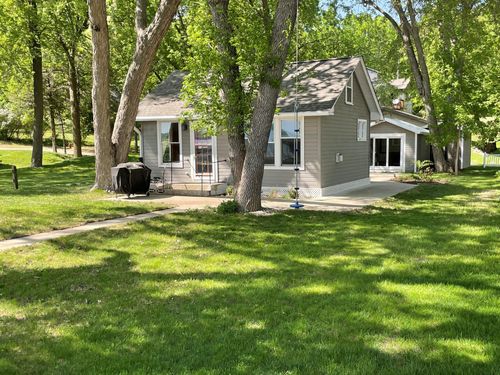 27685 Brookhaven Rd, Paynesville, MN, 56362-9420 | Card Image