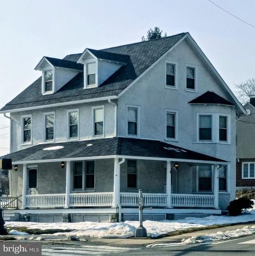 45 W Pennsylvania Ave, DOWNINGTOWN, PA, 19335-2639 | Card Image