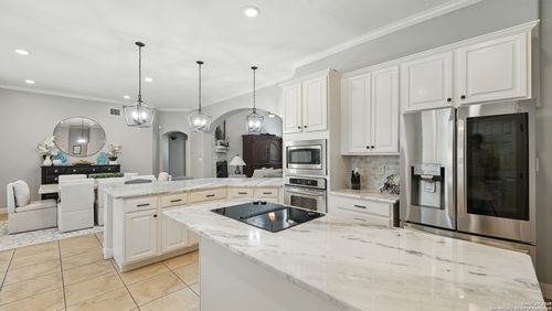 212 Wentworth, Spring Branch, TX, 78070-4911 | Card Image