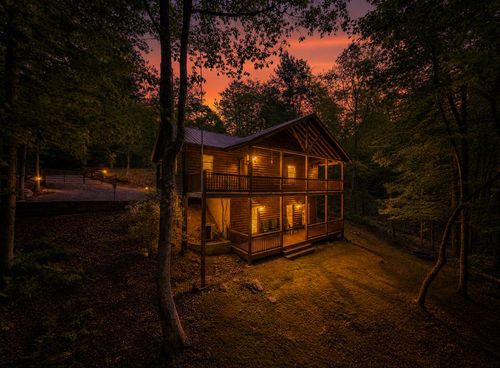 215 The Woods Rd, Mineral Bluff, GA, 30559-3217 | Card Image