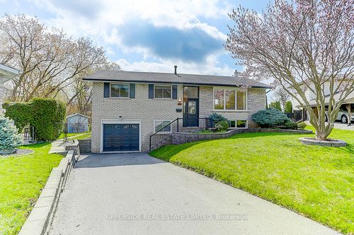 853 Capri Crt, Oshawa, ON, L1H1S2 | Card Image