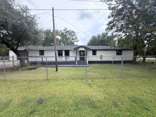3421 Colorado Ave, Dickinson, TX, 77539-5740 | Card Image