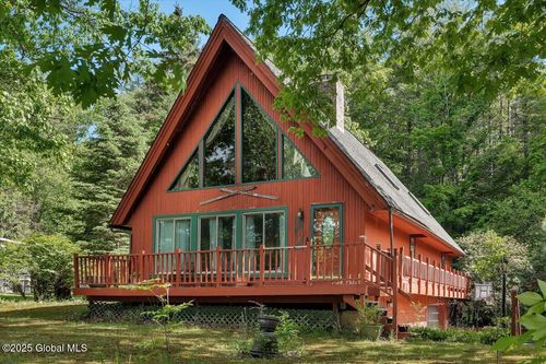 34 Glen Royal Dr, Averill Park, NY, 12018-4920 | Card Image