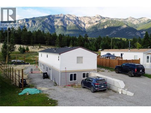 4811 Crescentwood Dr, Edgewater, BC, V0A1K3 | Card Image