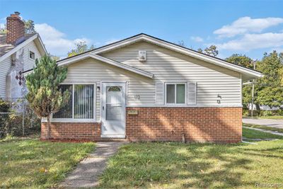 172 Earlmoor Boulevard, Home with 3 bedrooms, 1 bathrooms and null parking in Pontiac MI | Image 3