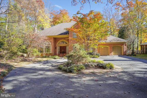 8711 Burning Tree Road, BETHESDA, MD, 20817 | Card Image