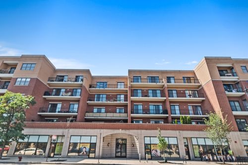 204-3125 Fullerton Ave, Chicago, IL, 60647-6959 | Card Image
