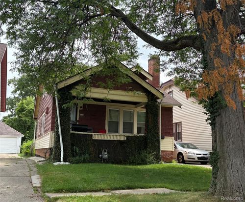 9166 Pinehurst St, Detroit, MI, 48204-2656 | Card Image
