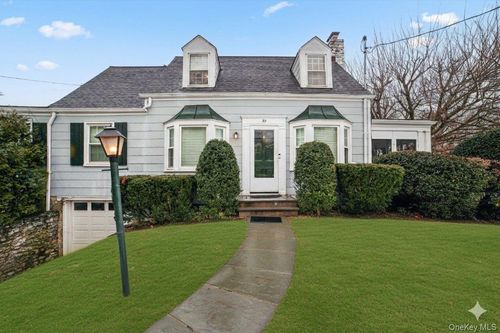 30 Argyle Rd, Port Chester, NY, 10573-2129 | Card Image