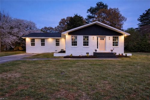 204 Wynn St, Portsmouth, VA, 23701-3148 | Card Image