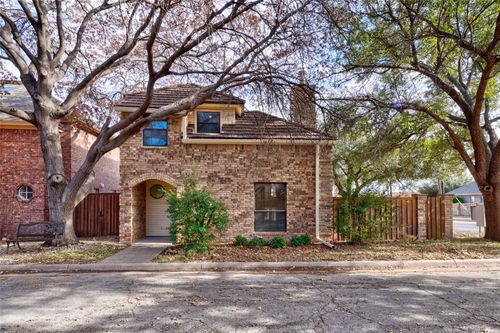 70 Courtyard Ln, Abilene, TX, 79606-3360 | Card Image