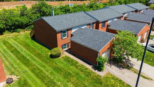 3629 Squires Woods Way, Lexington, KY, 40515-6405 | Card Image