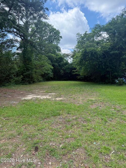35-1702 Charlotte Ave, Kinston, NC, 28501-3008 | Card Image