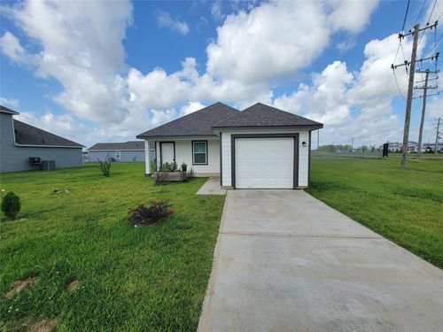 2000 Road 5500, Cleveland, TX, 77327-4475 | Card Image