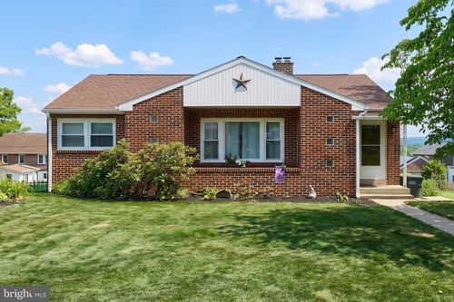 1312 Bonneview Rd, YORK, PA, 17406-1707 | Card Image