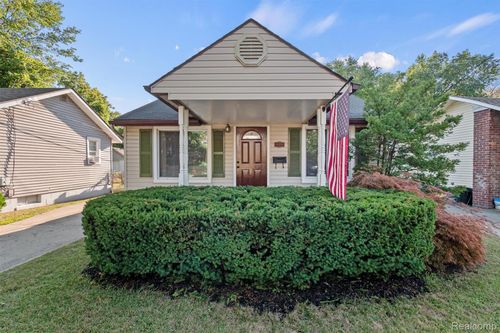 400 Josephine Ave, Royal Oak, MI, 48067-2292 | Card Image