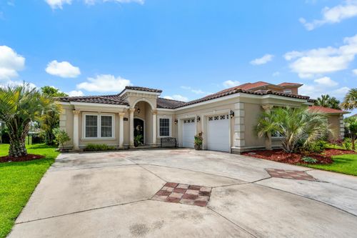 3091 Marsh Island Dr, Myrtle Beach, SC, 29579-5244 | Card Image