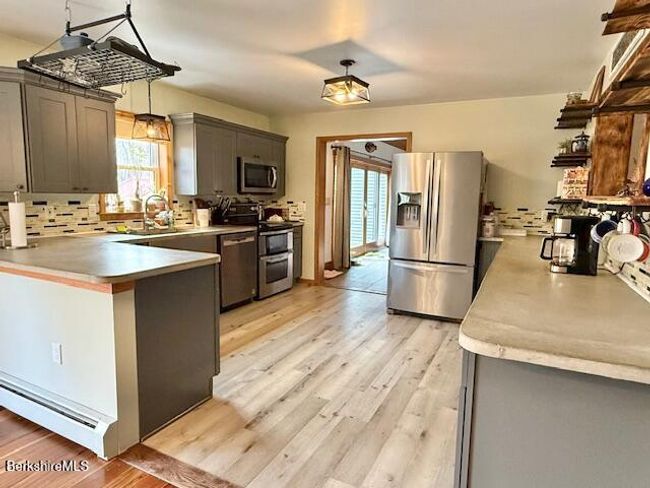279 Goss Hill Rd, House other with 4 bedrooms, 2 bathrooms and 6 parking in Huntington MA | Image 7