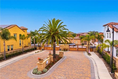 1625 Range Rd, Oxnard, CA, 93036-2576 | Card Image