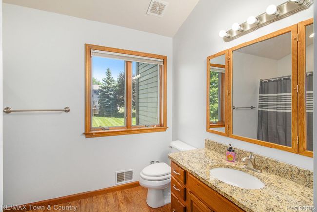 016_img_8089_982.jpg | Image 13