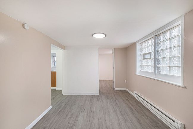609 E Paterson St, Home with 0 bedrooms, 5 bathrooms and null parking in Flint MI | Image 4