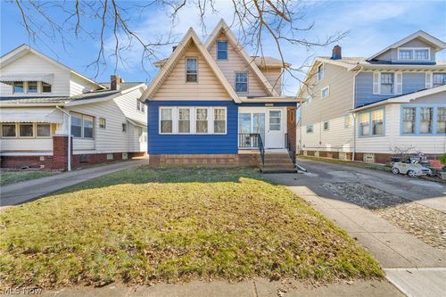 3647 W 132 Street, Cleveland, OH, 44111 | Card Image