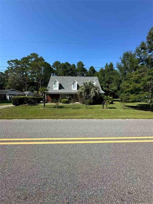 207 Maple Ave E, Satsuma, AL, 36572-2341 | Card Image